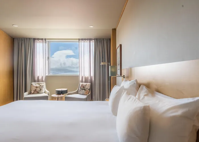 The Lince Azores 호텔 4*